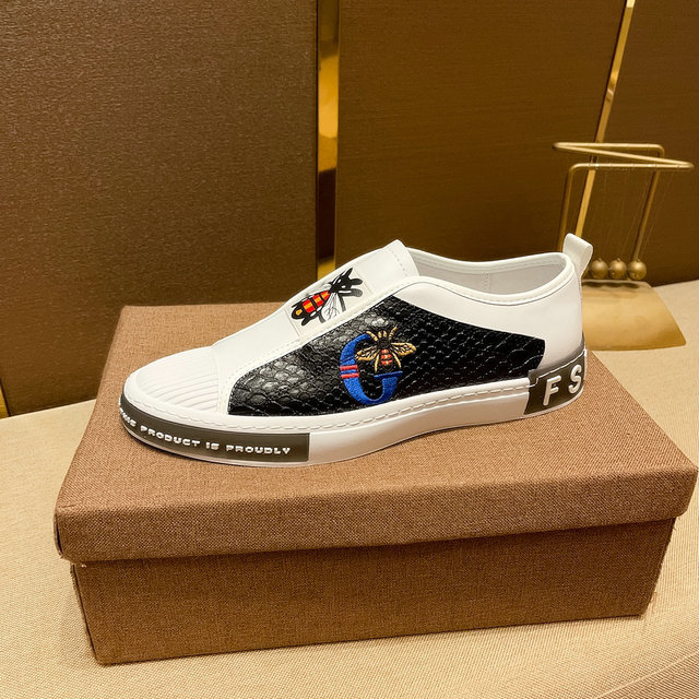 men gucci shoes-482
